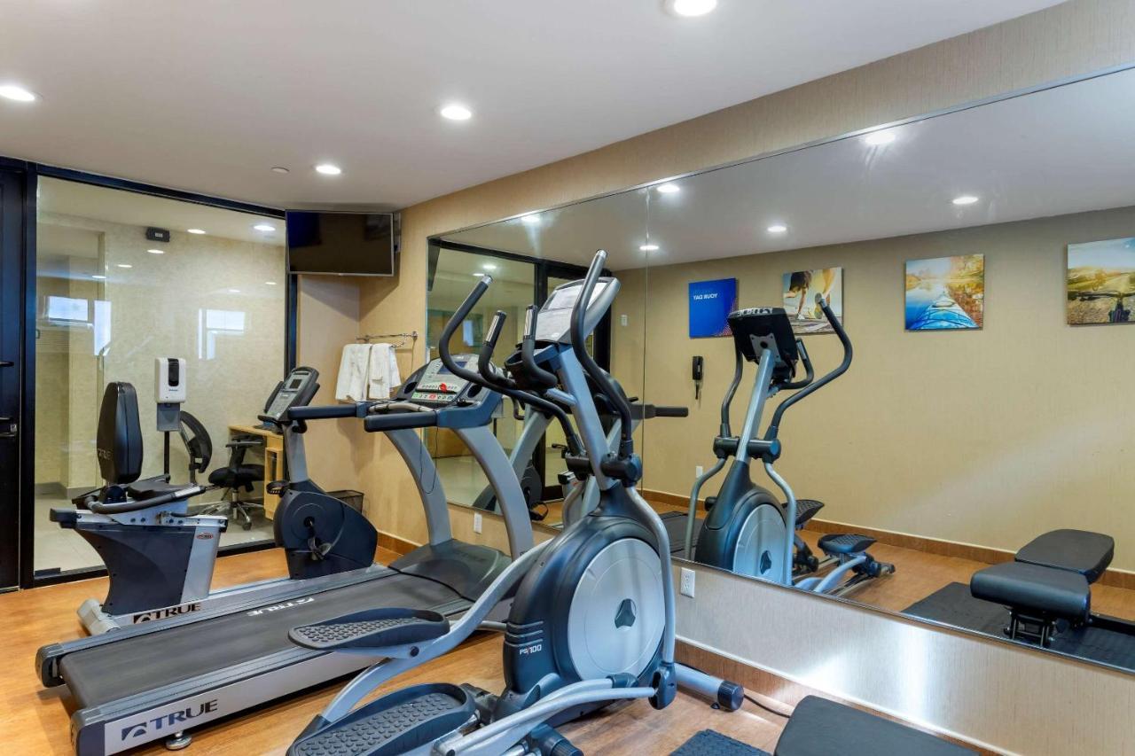 Comfort Inn Brooklyn Нью-Йорк Екстер'єр фото
