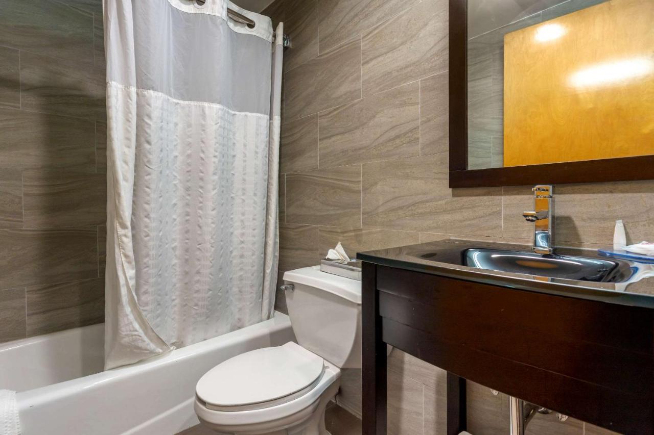 Comfort Inn Brooklyn Нью-Йорк Екстер'єр фото
